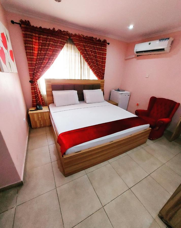 The Ambassadors Hotel Lagos Exterior photo